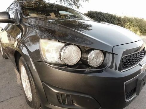 Used 2015 Chevrolet Sonic LT image 13