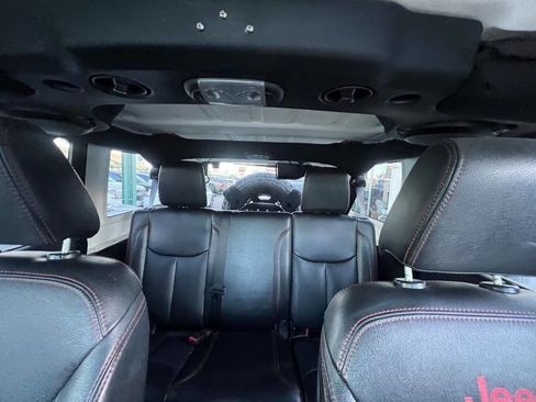Used 2014 Jeep Wrangler Unlimited Sport w/ Quick Order Package 24S AWD/4WD image 18