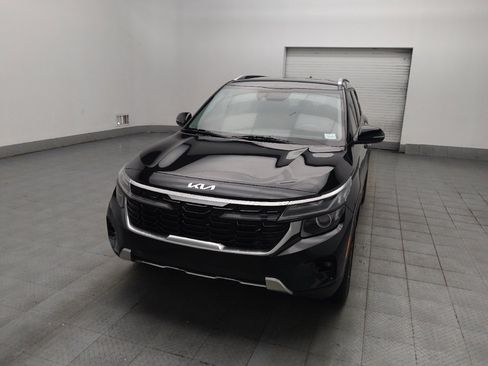 Used 2024 Kia Seltos EX FWD image 15