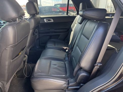 Used 2014 Ford Explorer XLT w/ Equipment Group 202A image 8
