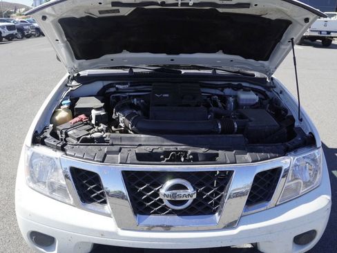 Used 2020 Nissan Frontier SV image 30