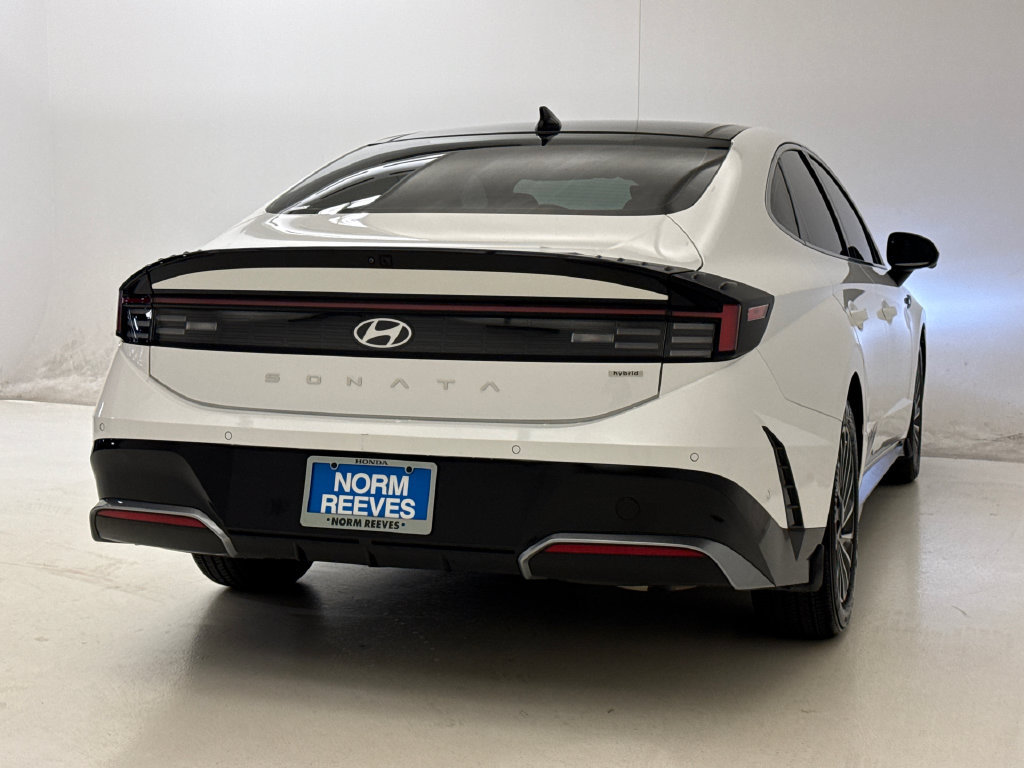 Used 2025 Hyundai Sonata Limited FWD image 9