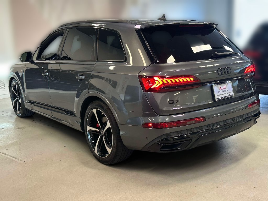 Used 2024 Audi Q7 3.0T Prestige AWD/4WD image 6