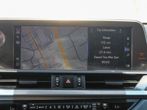 Used 2020 Lexus ES 300h w/ Premium Package FWD image 14