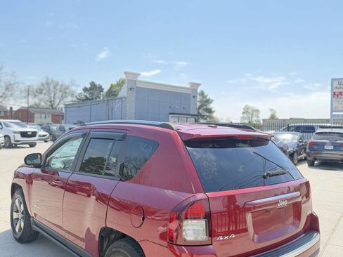 Used 2017 Jeep Compass High Altitude AWD/4WD image 5