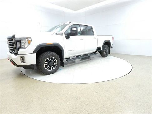 Used 2020 GMC Sierra 2500 AT4 image 3