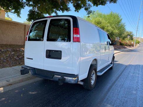Used 2025 Chevrolet Express 2500 w/ Driver Convenience Package RWD image 15