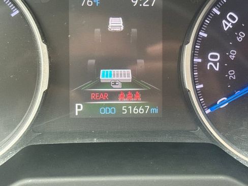 Used 2019 Toyota RAV4 LE w/ Carpet Mat Package AWD/4WD image 18