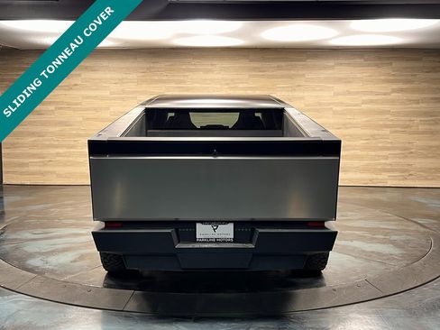 Used 2024 Tesla Cybertruck AWD Crew Cab image 23