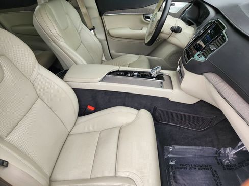 Used 2020 Volvo XC90 T8 Inscription w/ Protection Package Premier AWD/4WD image 5