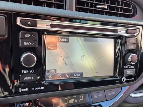 Used 2017 Toyota Prius C Three FWD image 23