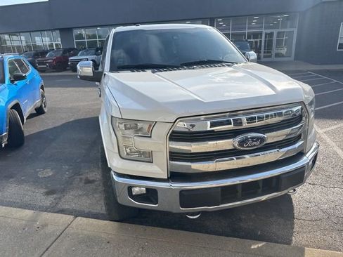 Used 2015 Ford F150 Lariat w/ Equipment Group 502A Luxury AWD/4WD image 8