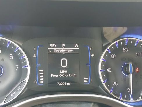 Used 2023 Chrysler Voyager LX FWD image 25