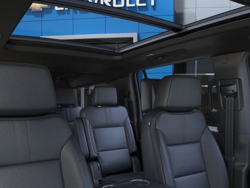 New 2026 Chevrolet Suburban RST w/ RST Capability Package AWD/4WD image 26