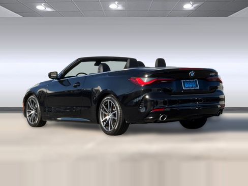 Used 2024 BMW 430i Convertible image 3