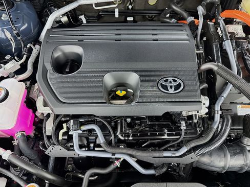 Used 2026 Toyota Crown Limited image 71