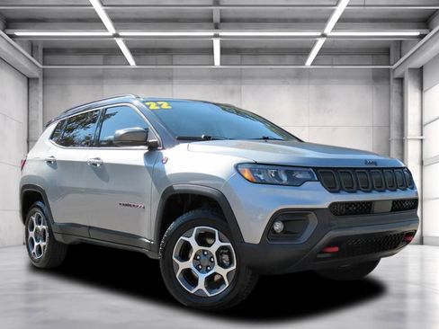 Used 2022 Jeep Compass Trailhawk w/ Trailhawk Convenience Group image 1