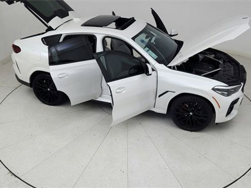 Used 2023 BMW X6 xDrive40i w/ M Sport Package image 91