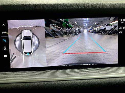 Used 2024 Porsche Cayenne image 21