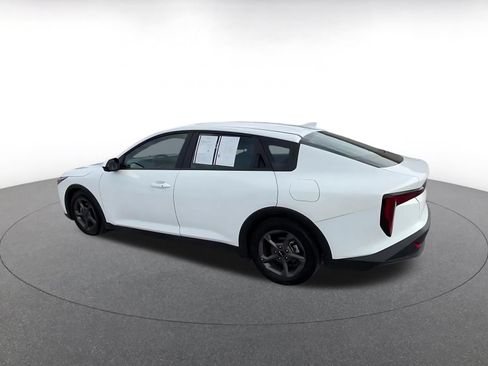 Used 2025 Kia K4 FWD image 10