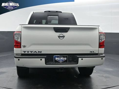 Used 2017 Nissan Titan SL w/ SL Towing Convenience Package RWD image 6
