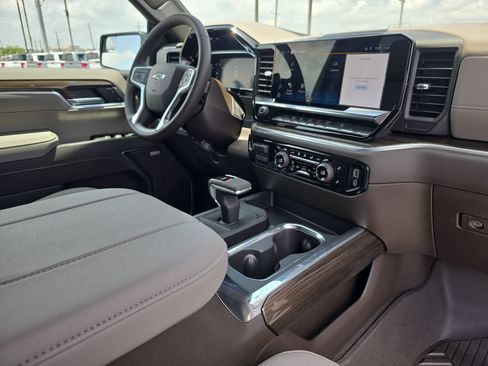 New 2026 Chevrolet Silverado 1500 RST w/ Convenience Package II AWD/4WD image 16
