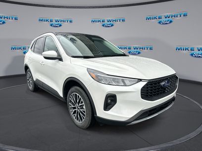 New 2025 Ford Escape SE