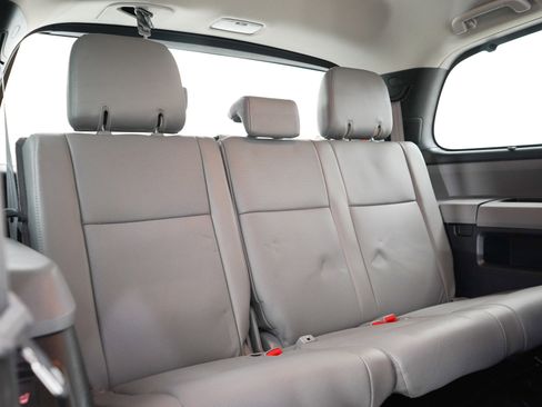 Used 2017 Toyota Sequoia Platinum AWD/4WD image 13