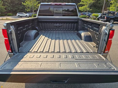 New 2026 Chevrolet Silverado 3500 LTZ w/ LTZ Plus Package AWD/4WD image 13