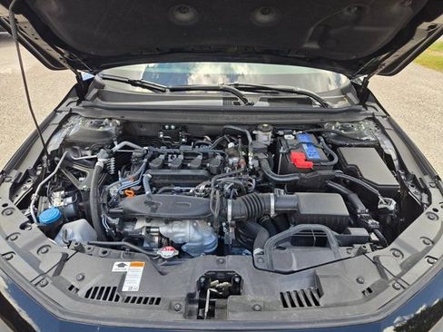 Used 2025 Honda Accord SE image 31