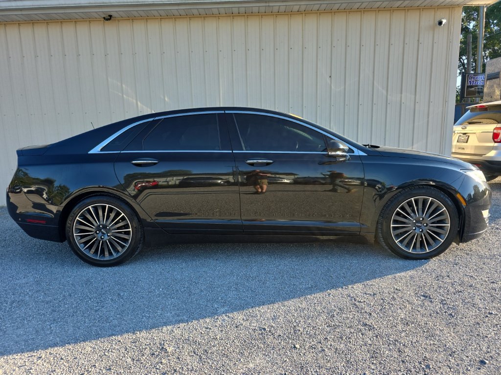 Used 2014 Lincoln MKZ AWD image 3