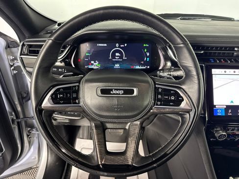 Certified 2023 Jeep Grand Cherokee Overland w/ Advanced Protech Group III AWD/4WD image 12