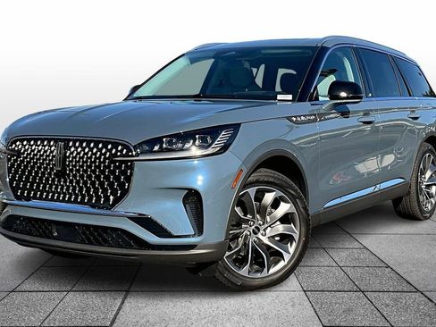 New 2026 Lincoln Aviator Reserve w/ Luxury Package image 2