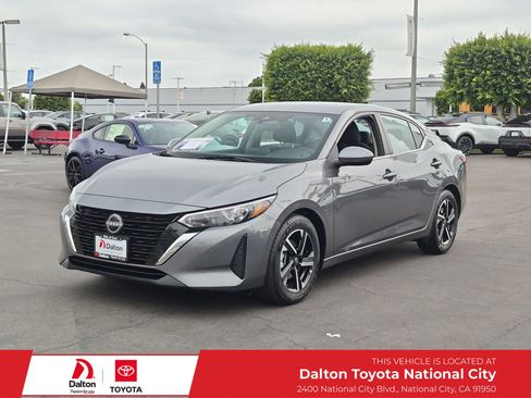 Used 2024 Nissan Sentra SV FWD image 1