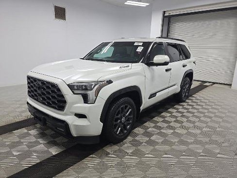 Used 2024 Toyota Sequoia Platinum AWD/4WD image 1