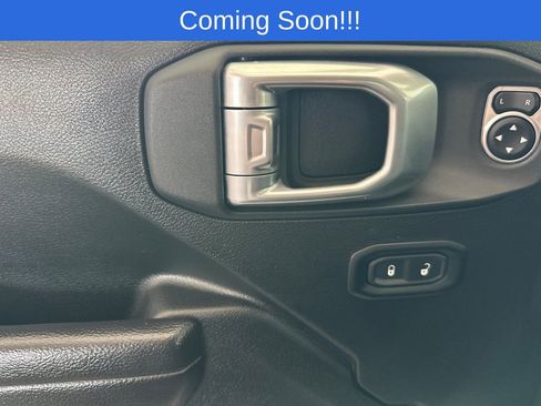 Used 2023 Jeep Wrangler Unlimited w/ Convenience Group image 11