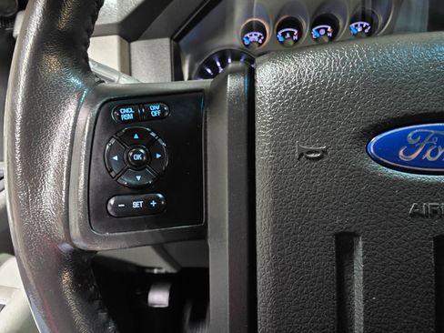 Used 2014 Ford F250 Lariat w/ Chrome Package image 29
