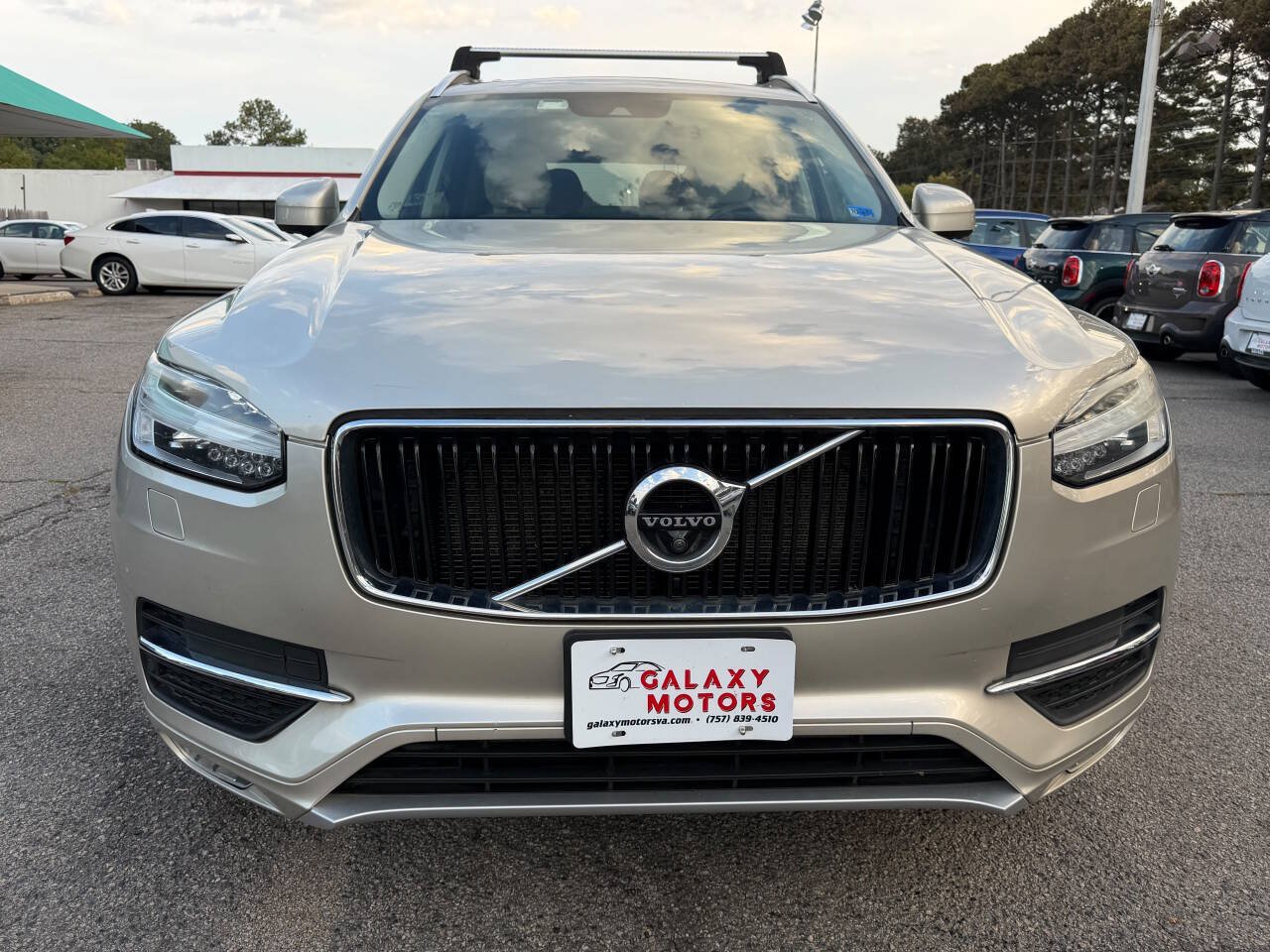 Used 2016 Volvo XC90 T6 Momentum w/ Momentum Plus Package AWD/4WD image 6