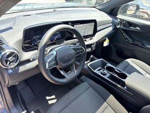 New 2026 Chevrolet Equinox LT w/ Midnight Edition FWD image 12