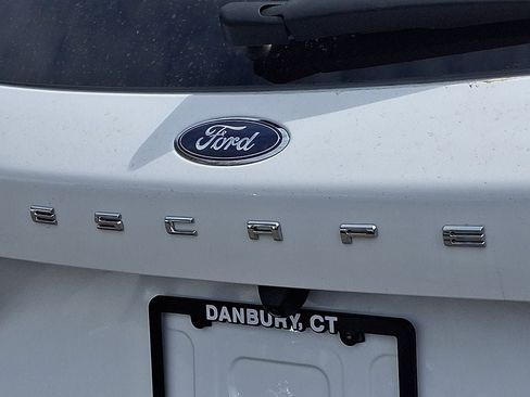 Certified 2023 Ford Escape Active AWD/4WD image 30