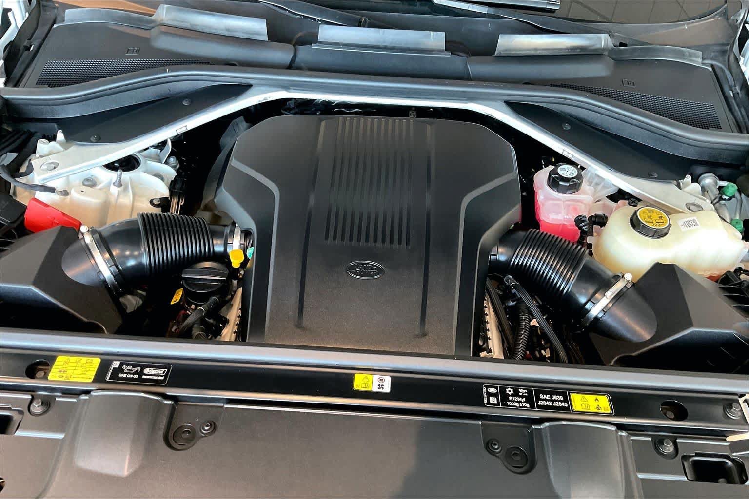Used 2024 Land Rover Range Rover Long Wheelbase Autobiography AWD/4WD image 30