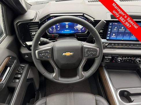 Used 2026 Chevrolet Silverado 3500 High Country w/ High Country Premium Package AWD/4WD image 11