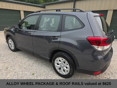 Used 2023 Subaru Forester AWD/4WD image 3