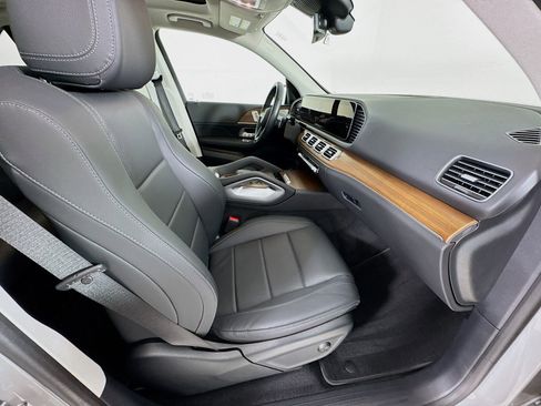 Certified 2025 Mercedes-Benz GLE 350 4MATIC image 31