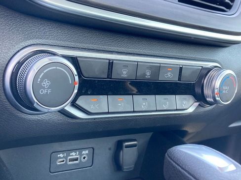 Used 2025 Nissan Altima 2.5 SV image 22