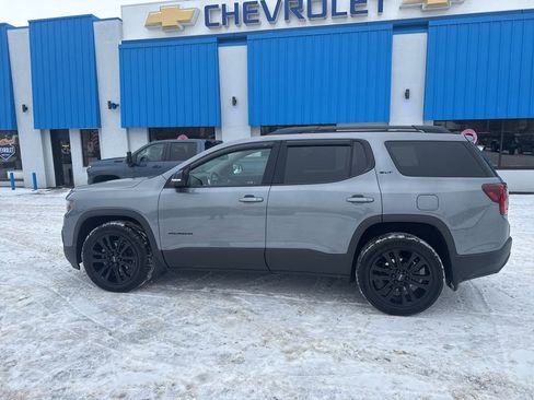 Used 2022 GMC Acadia SLT w/ Elevation Edition image 15