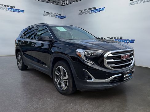 Used 2020 GMC Terrain SLT image 3