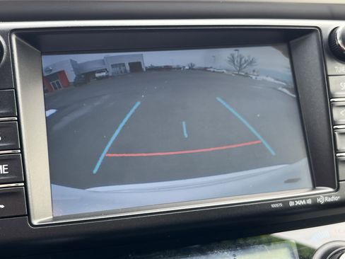 Used 2018 Toyota RAV4 XLE image 31