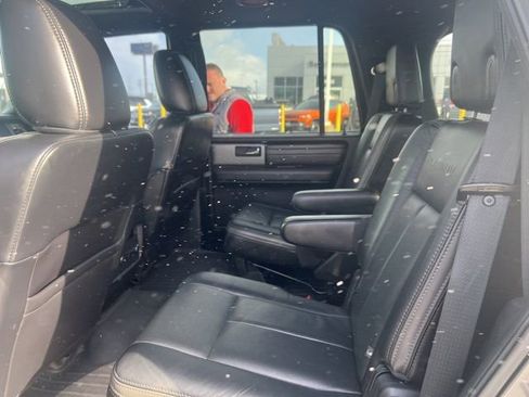 Used 2015 Ford Expedition Platinum image 8