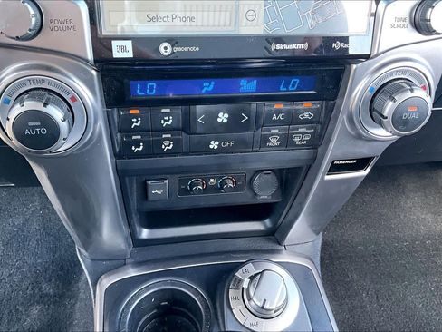 Used 2024 Toyota 4Runner Limited AWD/4WD image 33